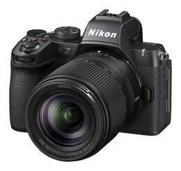 NIKON Z50II KIT DX 18-140 VR 	AKTION: INKL. 2. AKKU NIKON EN-EL25A